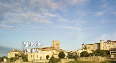Archives départementales de la Haute-Loire. Conférence "Les hôpitaux médiévaux" par Martin de Framond à Saint-Lizier-en-Couserans (crédit photographique : sites-touristiques-ariege.fr)