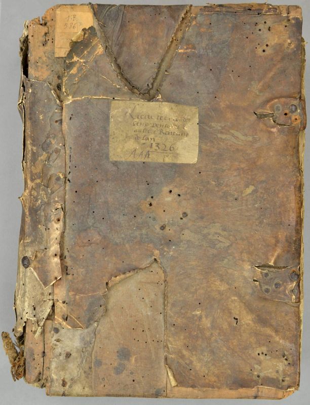Archives départementales de la Haute-Loire. Terrier des chanoines de Saint-Vosy de l'Hôtel-Dieu du Puy datant de 1326 (H-supp/1 B 586)