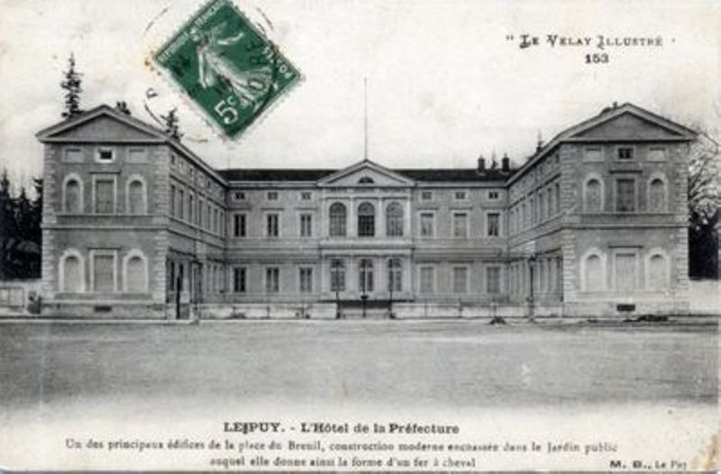 Archives Départementales de la Haute-Loire. Série W : état des fonds de la Préfecture de Haute-Loire (hôtel de la Préfecture, 12 Fi Le PUY 1).