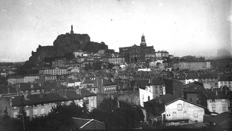 Archives départementales de la Haute-Loire. Fonds photographique Borel du Bez (47 Fi).