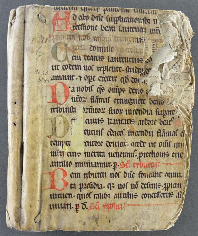 Archives départementales de la Haute-Loire. Réemploi d'un parchemin en couverture, registre paroissial de Boisset (baptêmes, mariages, 1640-1659, E-dépôt 6/2-B).