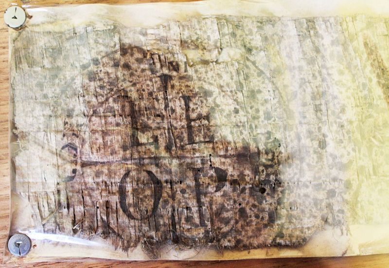 Archives départementales de la Haute-Loire. Papyrus médiévaux, Bibliothèque municipale du Puy-en-Velay (photographie Lauriane Godard).
