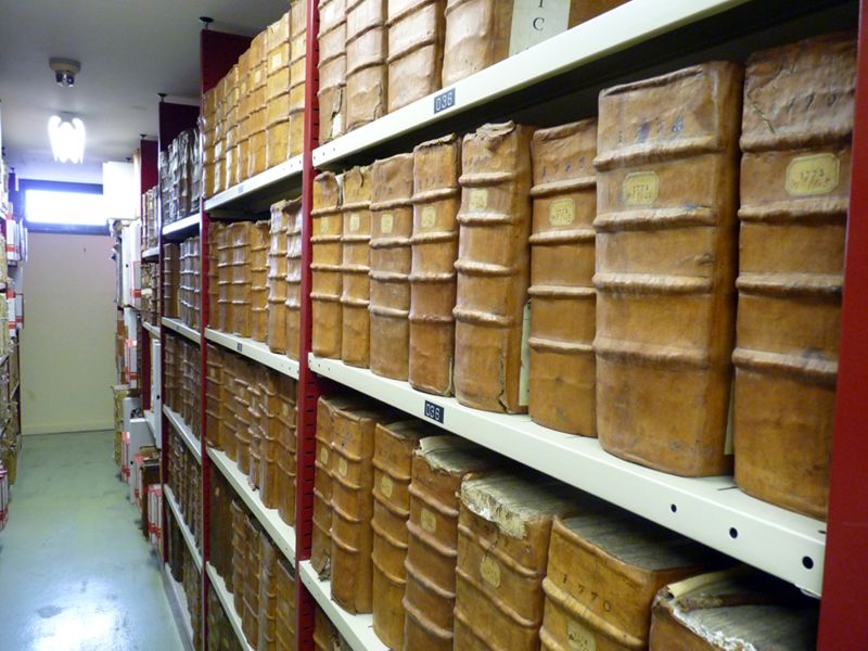 Archives départementales, magasin.