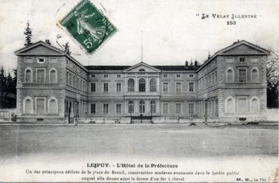 Archives Départementales de la Haute-Loire. Série W : état des fonds de la Préfecture de Haute-Loire (hôtel de la Préfecture, 12 Fi Le PUY 1).